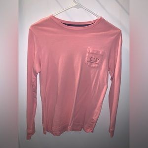 vineyard vines pink shirt